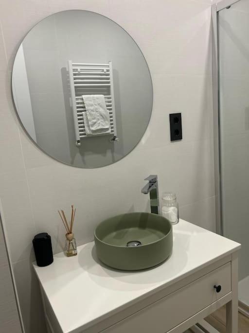 דירות בילבאו Piso Deluxe Con Balcon Cerca Del Casco Viejo מראה חיצוני תמונה