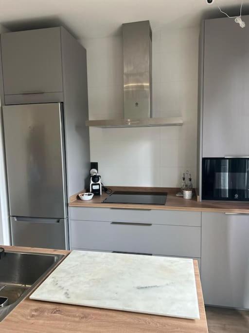 דירות בילבאו Piso Deluxe Con Balcon Cerca Del Casco Viejo מראה חיצוני תמונה