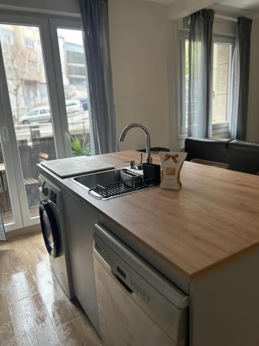 דירות בילבאו Piso Deluxe Con Balcon Cerca Del Casco Viejo מראה חיצוני תמונה