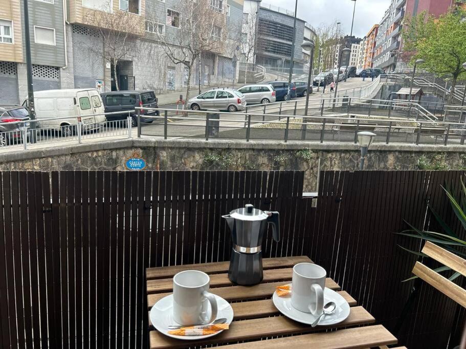 דירות בילבאו Piso Deluxe Con Balcon Cerca Del Casco Viejo מראה חיצוני תמונה
